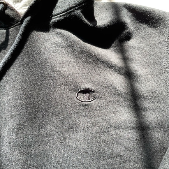 Black Champion hoodie - Picture 5 of 7
